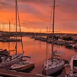 Le Matago A28, Vue Port, Clim, Parking, Piscine דירה *