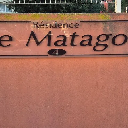 Le Matago A28, Vue Port, Clim, Parking, Piscine Appartement